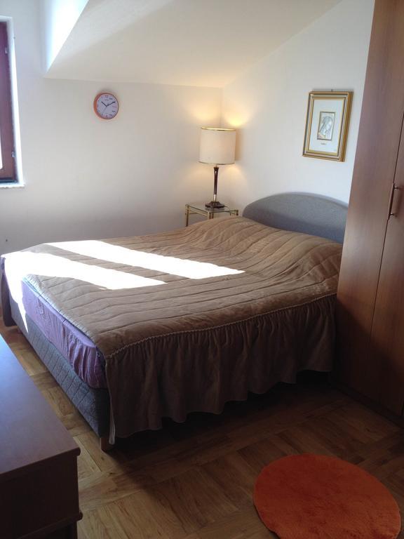 Apartment Sara Pirovac Bilik gambar