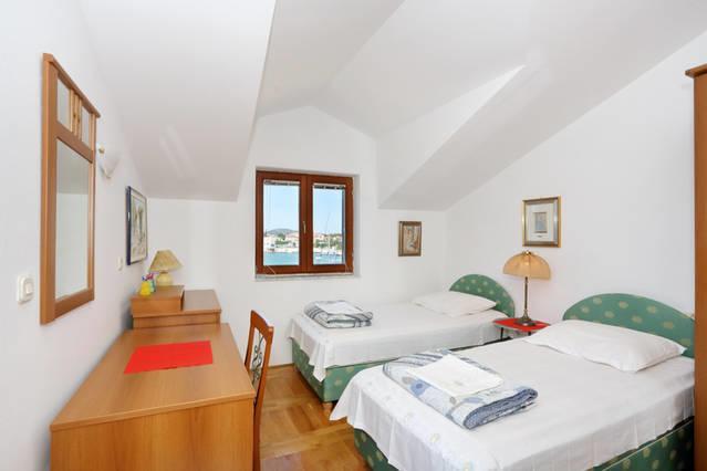 Apartment Sara Pirovac Luaran gambar