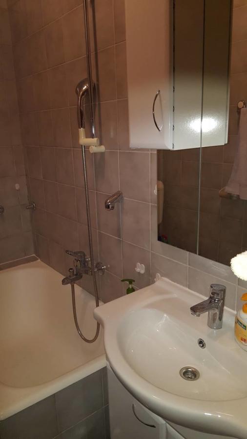 Apartment Sara Pirovac Luaran gambar